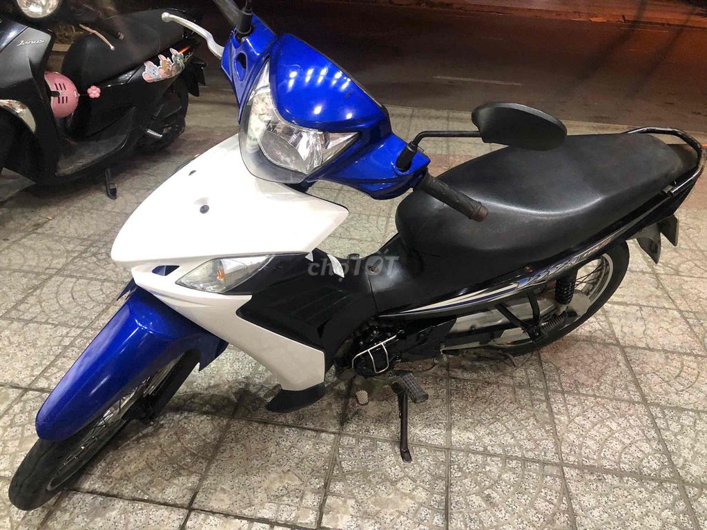 Suzuki Viva 115 Fi бело-синий, механическая коробка передач