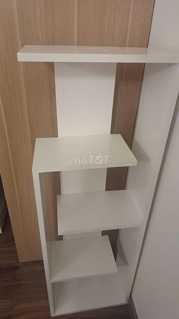 Декоративная полка из белой ксилии 40x20x160 см