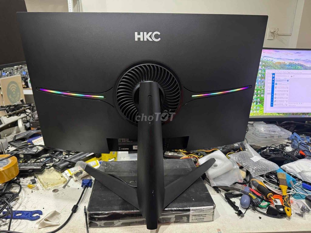 Фото 3: Игровой монитор HKC 32 дюйма 2K изогнутый 144 Гц по низкой цене
