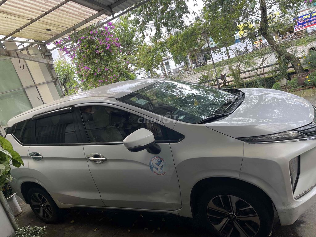 Фото 2: Mitsubishi Xpander 1.5 механика 7 мест 2019