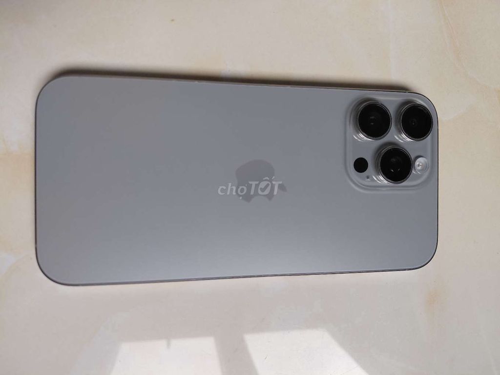 Фото 2: Apple iPhone 16 Pro Max 256GB Серый Б/У