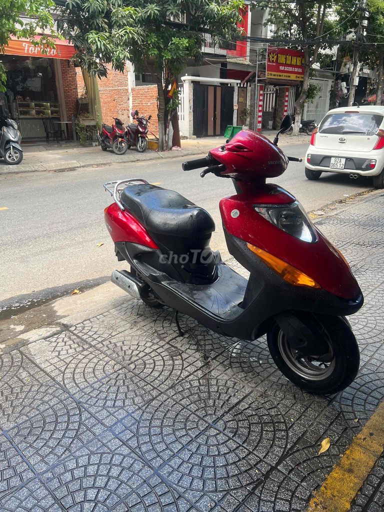 Honda 125cc очень красивый, мощный, экономичный