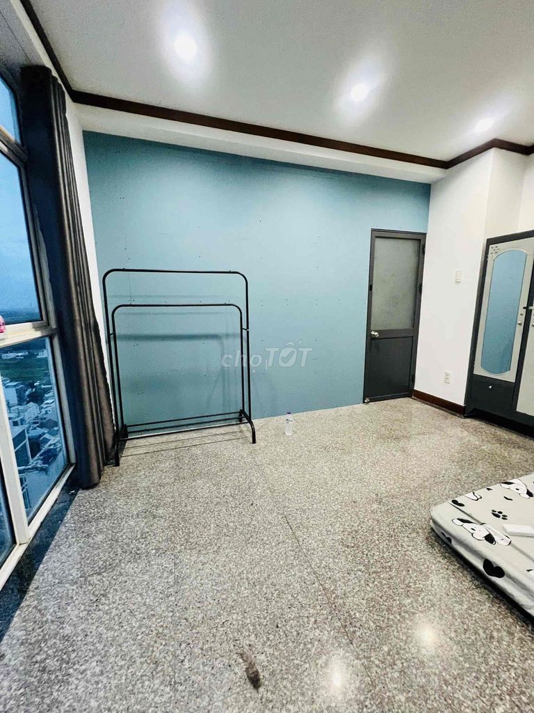 Фото 3: Сдается комната в кондоминиуме Hoàng Anh Gold House, Нябе