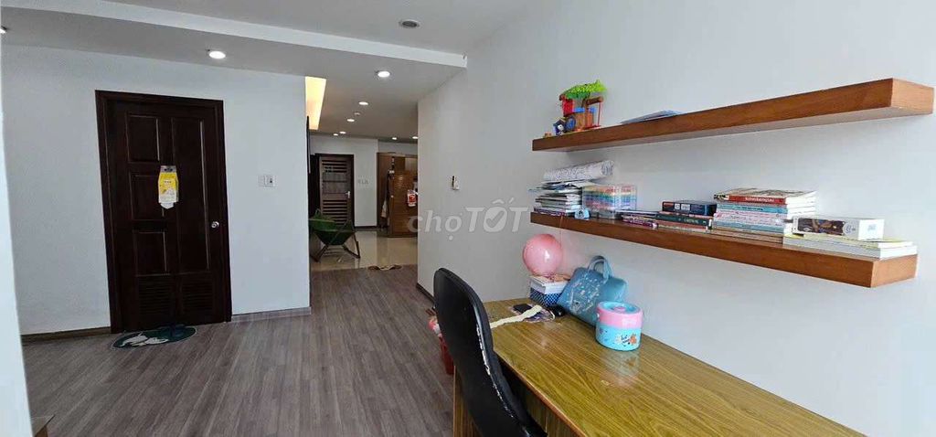 Фото 2: Аренда квартиры в Silver Sea 47 Ba Cu, 2 спальни, с полной мебелью, 110 м²