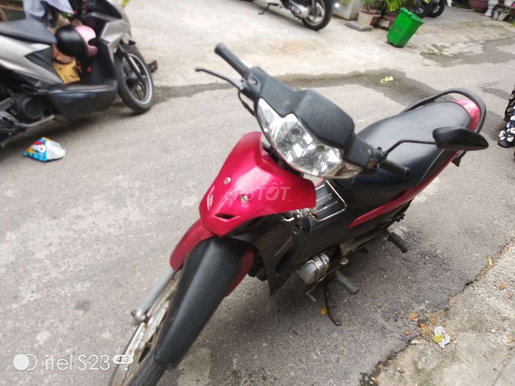 Honda 50cc красный черный, полностью оригинал, плавный ход