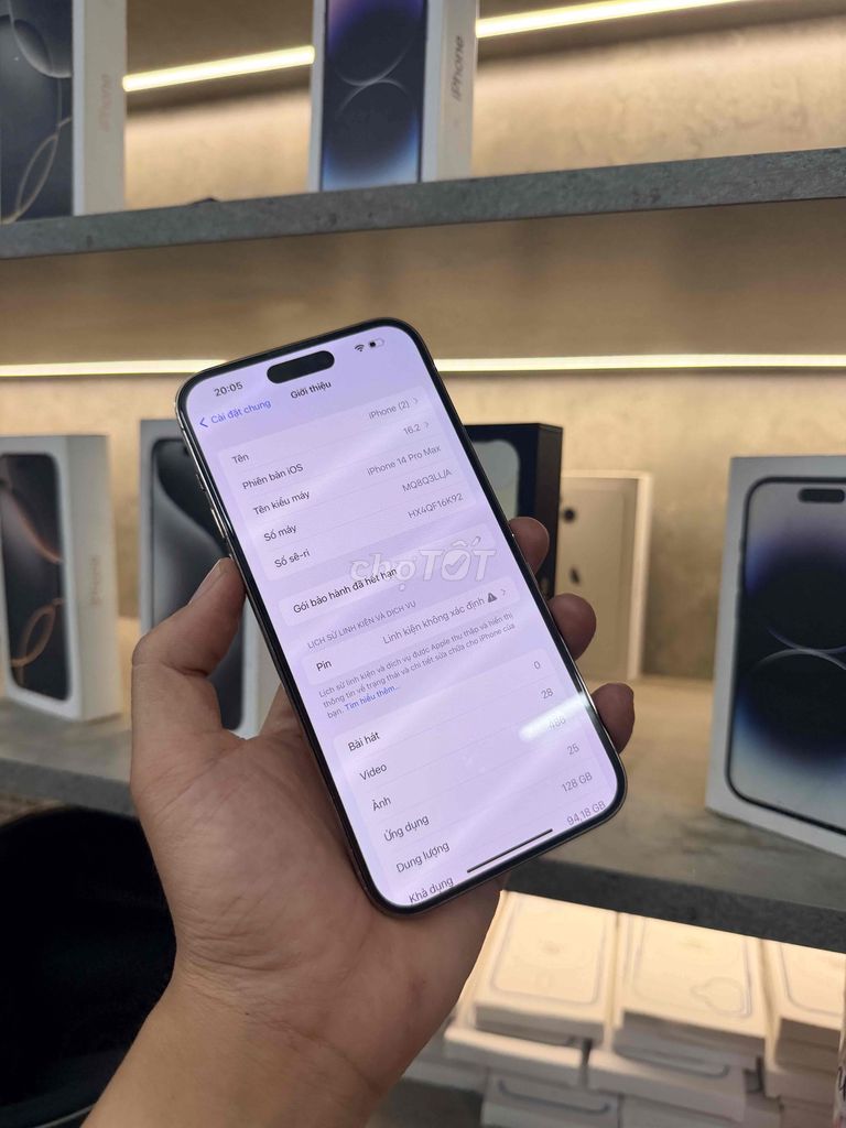 Фото 3: Apple iPhone 14 Pro Max 128GB Золотистый Новый