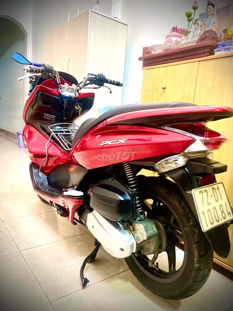 Фото 3: Honda PCX 125 красный