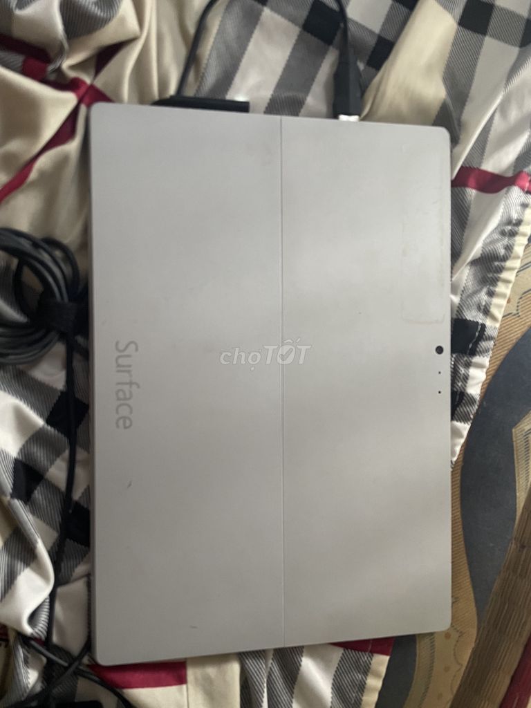 Фото 2: Microsoft Surface Pro 3 i5 4GB 2K