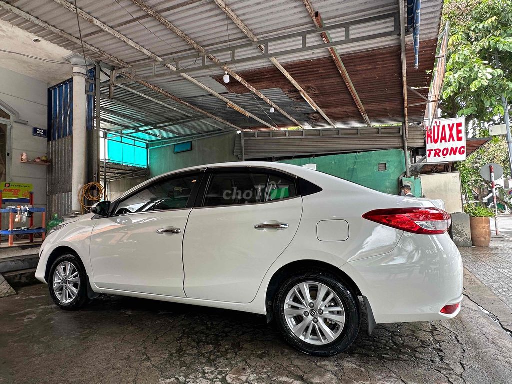 Toyota Vios белый Вьетнам