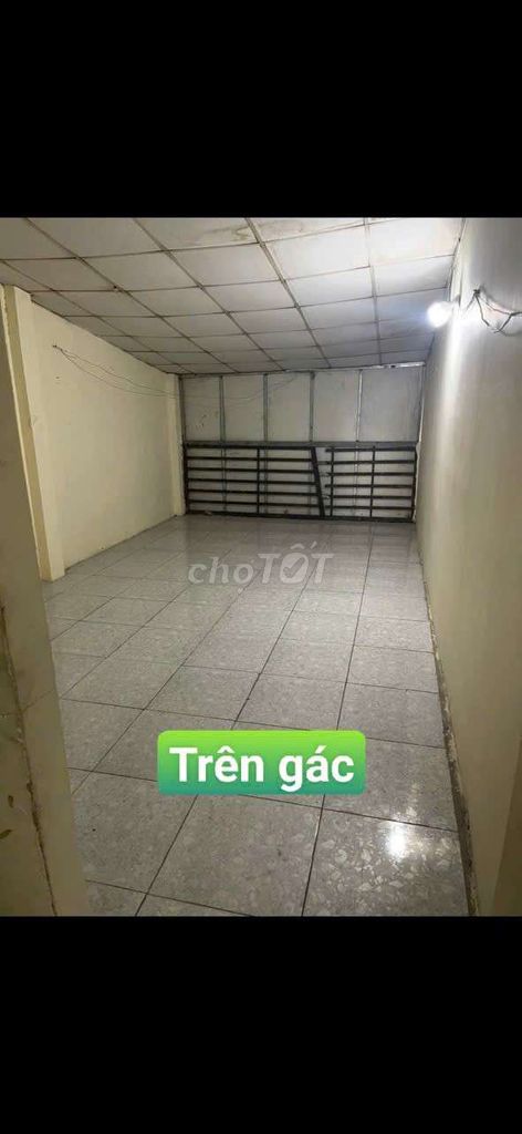Фото 3: Дом в аренду 160 м² + пустой участок _ Ап 3, улица Во Ван Ван, рядом с межзональной дорогой 45
