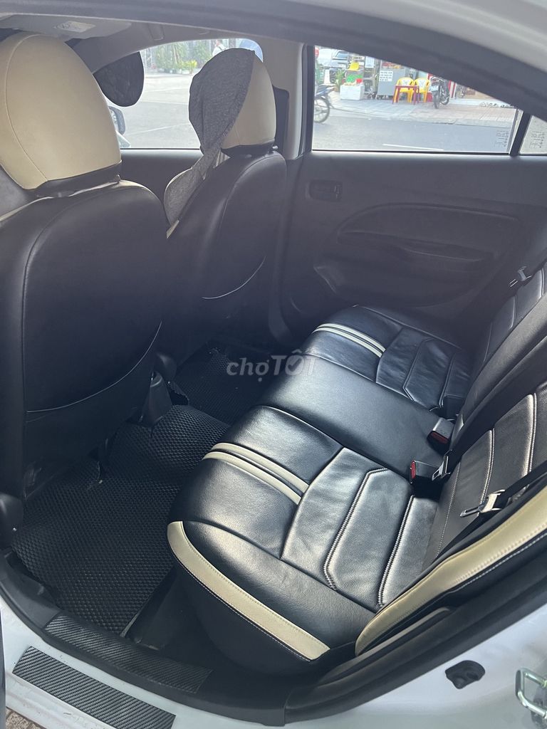 Фото 2: Mitsubishi Attrage MT 2020 68000 km Белый