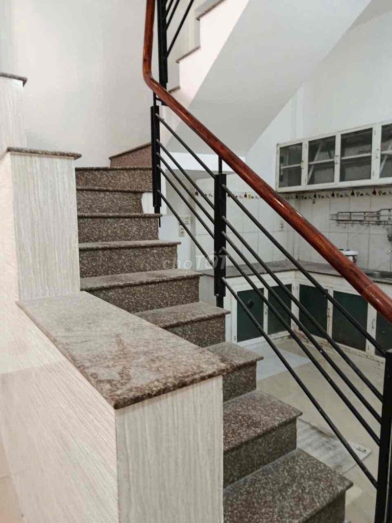 Фото 3: Аренда дома целиком на улице №14, новый красивый, 2 спальни