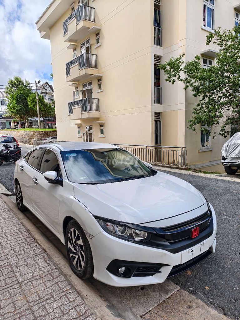 Honda Civic 2018 Gen 10 E Trắng