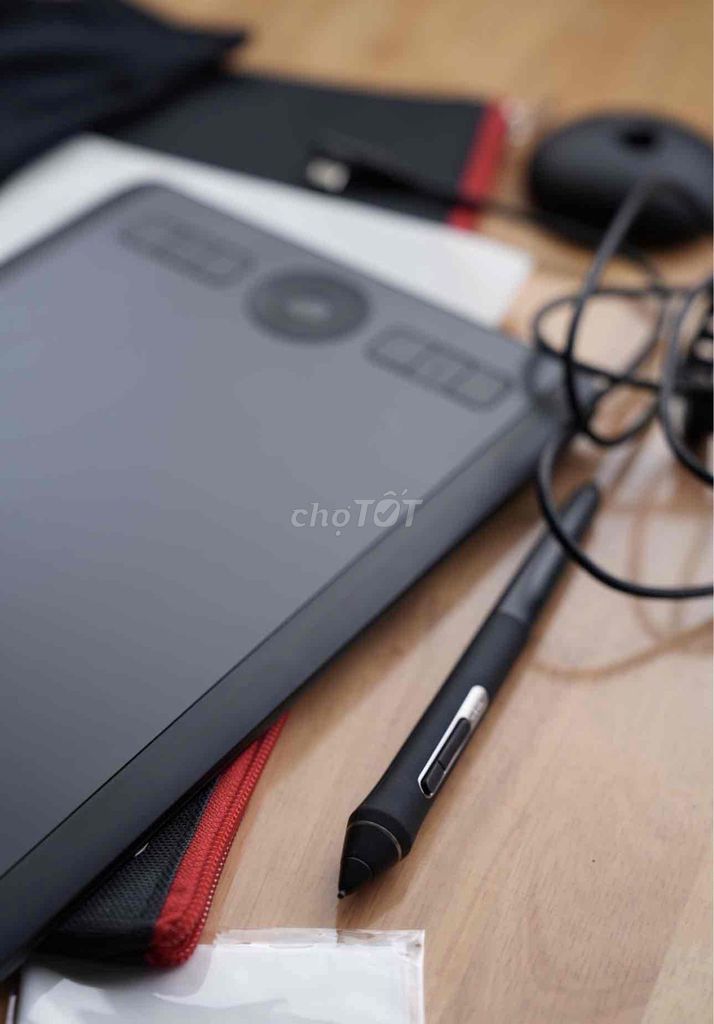 Фото 3: Графический планшет Wacom Intuos Pro PTH 460 Small