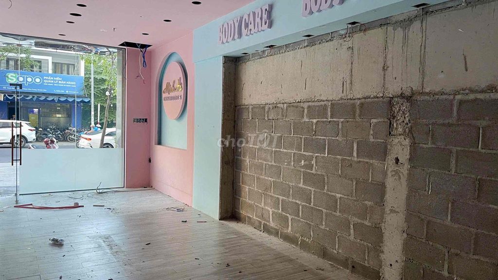 Фото 3: АРЕНДА SHOPHOUSE CT4 ЛИЦЕВАЯ СТОРОНА ТИК КУАНГ ДЫК 67М2 ЦЕНА 25 МЛН/МЕС