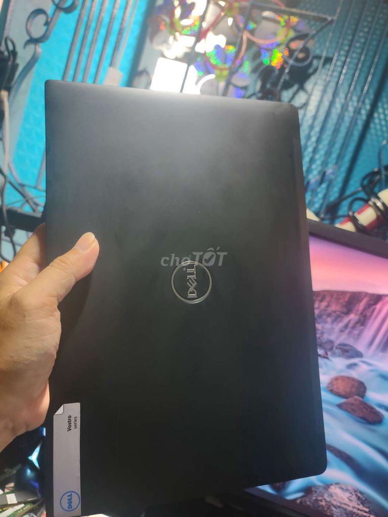 Dell Vostro 7390 8GB/128GB как новый