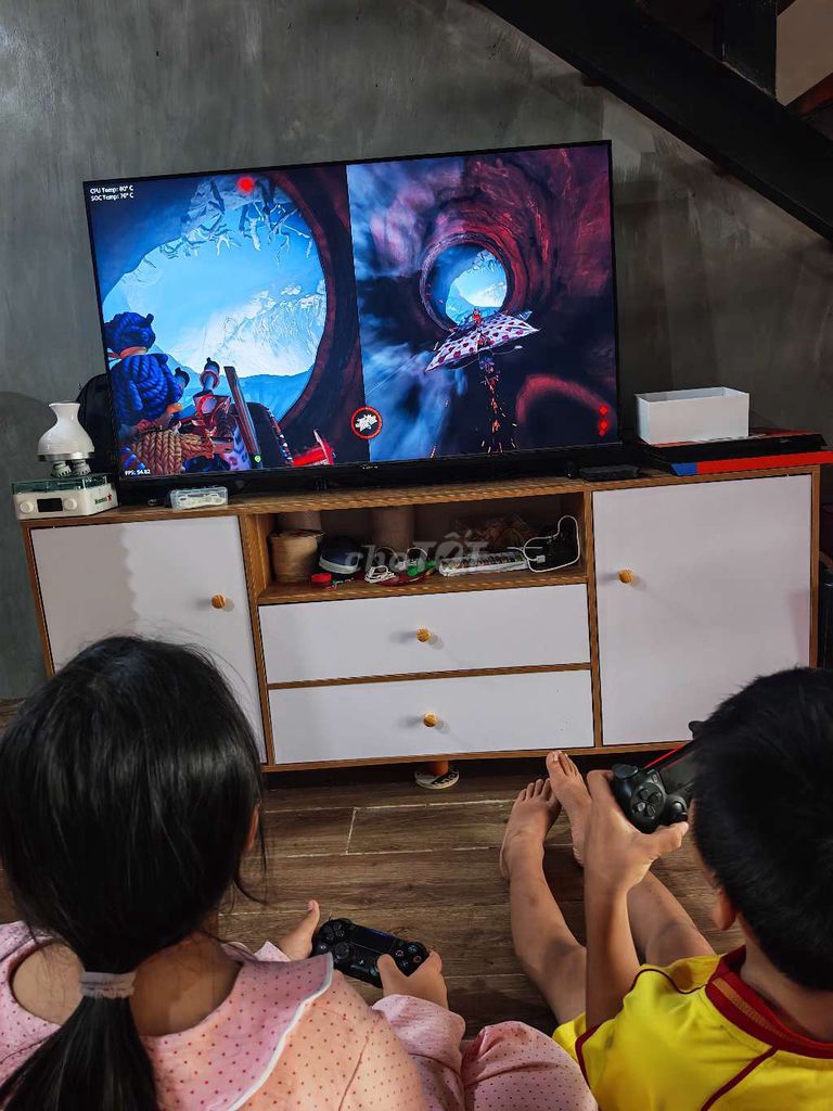 Игровая консоль PS4 с прошивкой