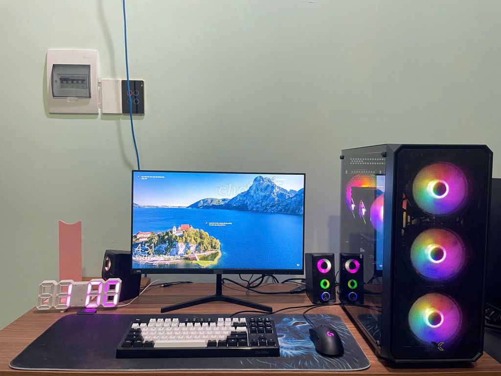 Фото 3: E5 2686v4 - 64GB - 512GB - RX 570 8GB - 27inch 100