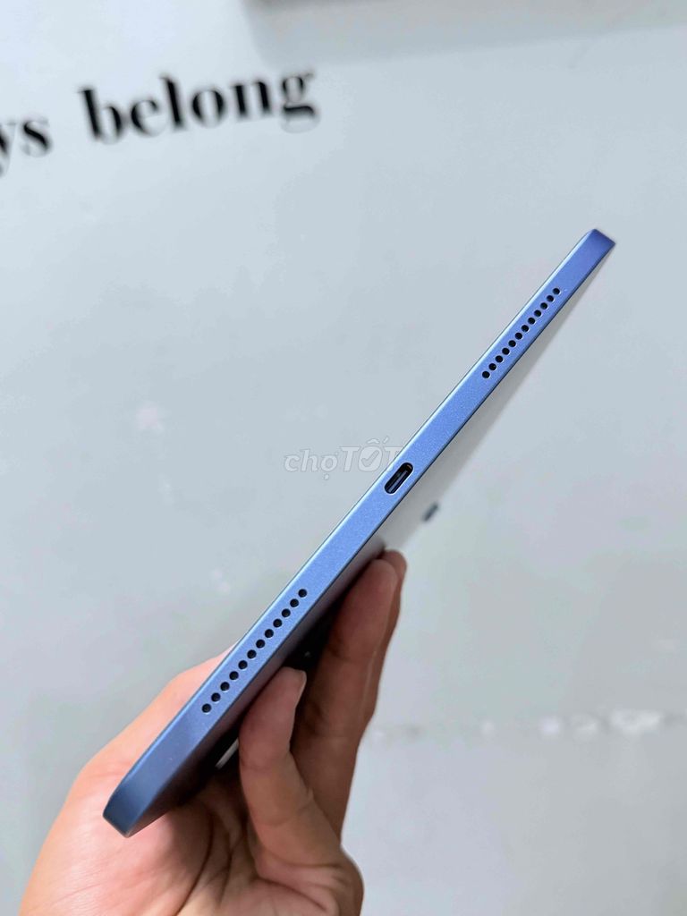 Фото 2: iPad Gen 10 64GB Голубой 10.9 дюйма как новый полный комплект
