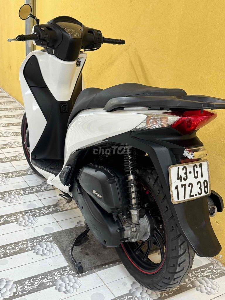 Фото 3: Honda SH 150i 2014 Белый