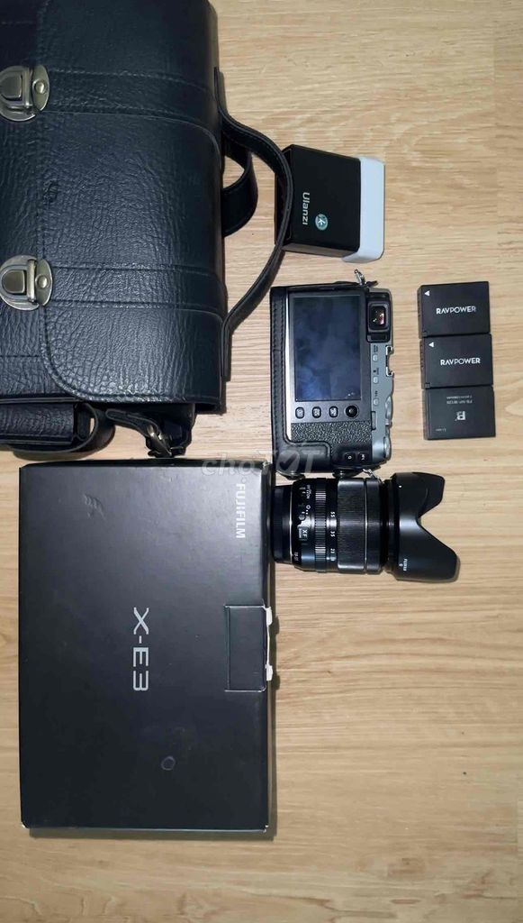 Фотоаппарат Fujifilm X-E3 Silver, 3 батареи