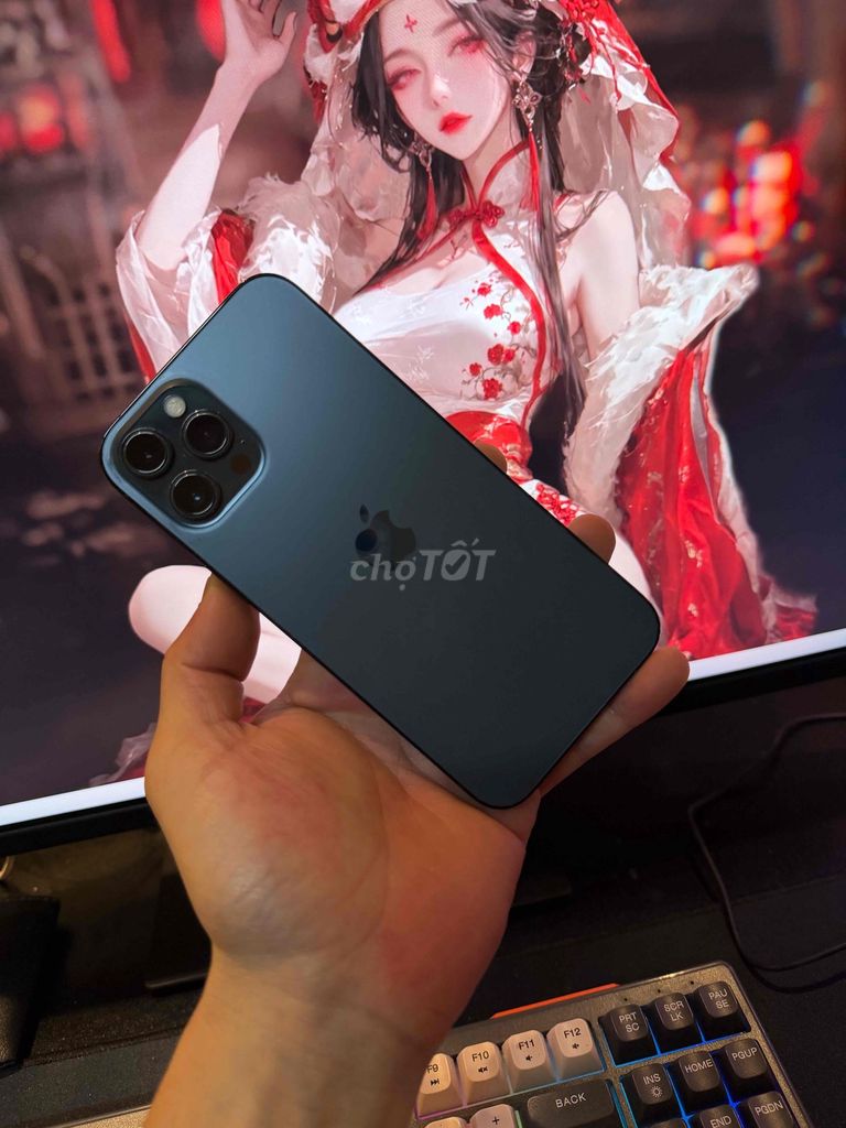 Фото 3: iPhone 12 Pro Max серый 128GB аккумулятор 8x