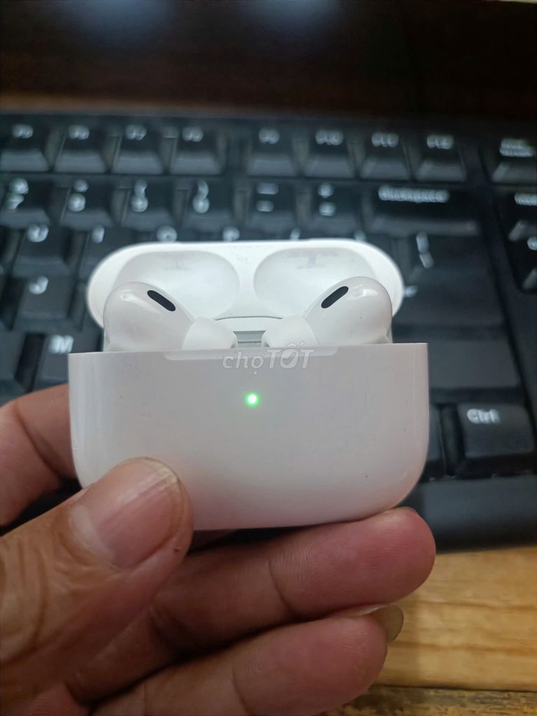 Фото 2: Наушники Apple AirPods Pro 2 белые Type C