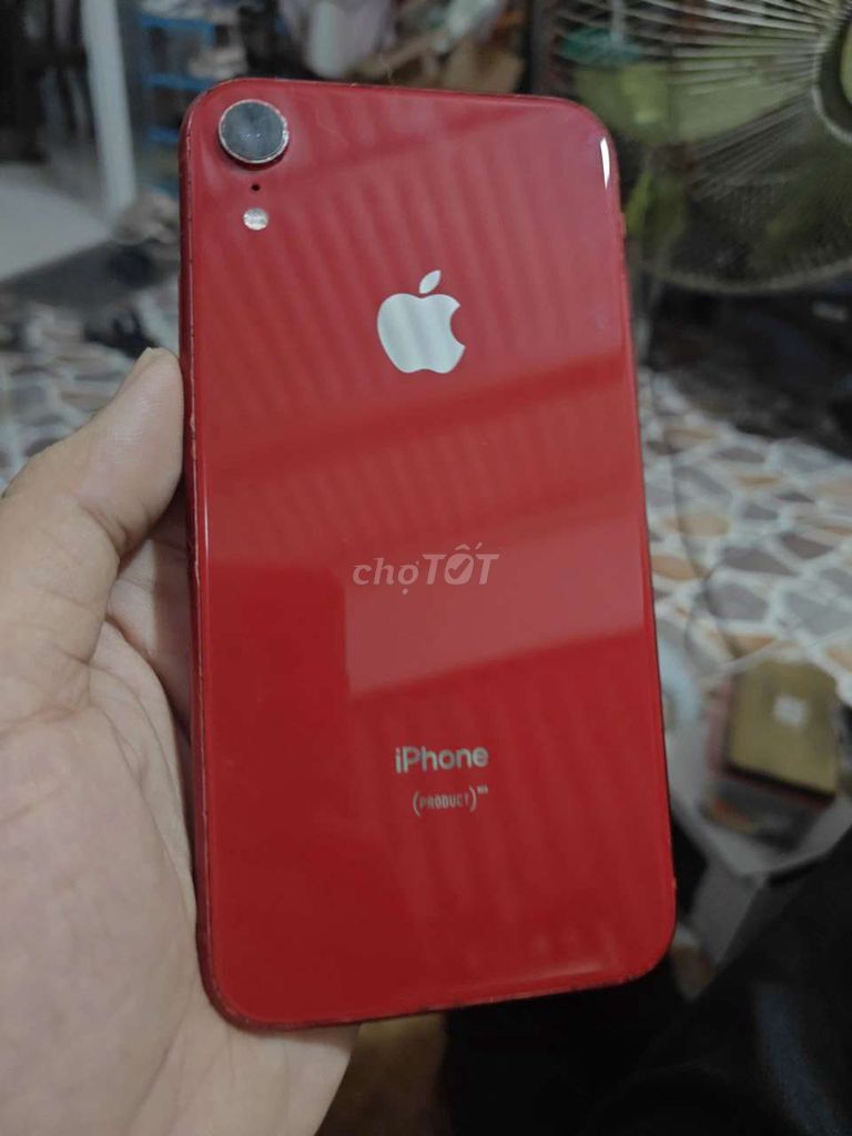 Apple iPhone XR 64GB Красный Б/У