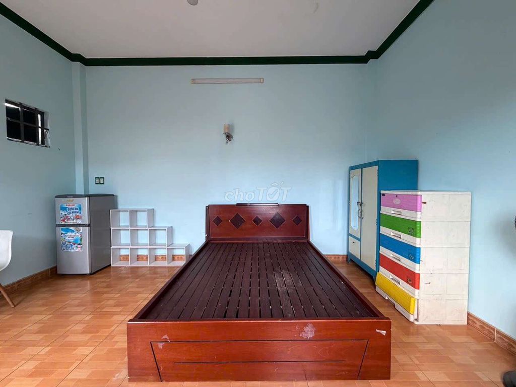 Фото 3: Сдается комната в доме на весь дом