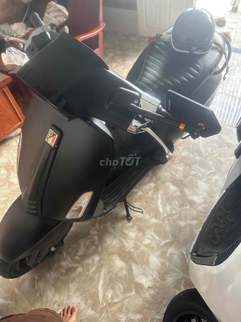 Фото 3: Piaggio Vespa Sprint черный