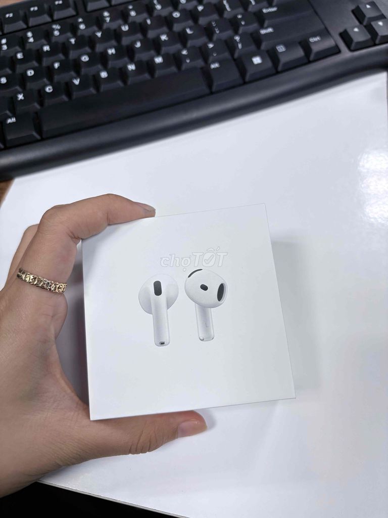 Фото 3: Наушники AirPods обычные новые