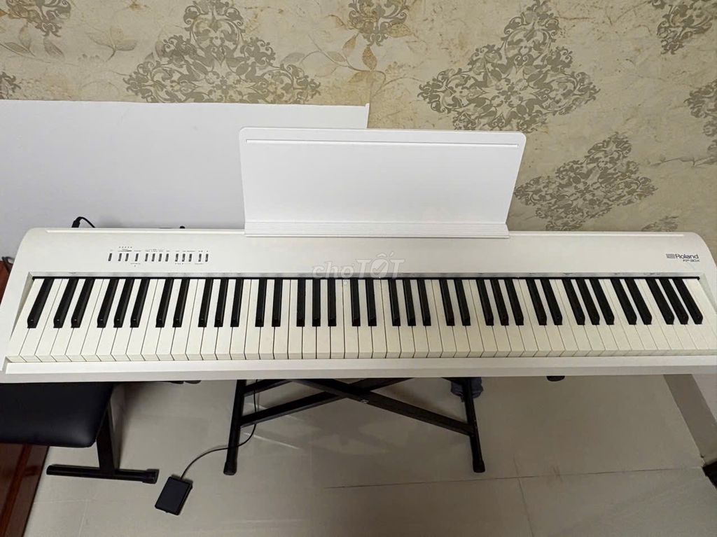 Электронное пианино Roland FP-30X Белое, б/у
