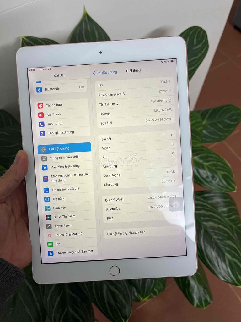 Фото 2: Apple iPad Gen 6 32GB Золотой 9.7 дюймов