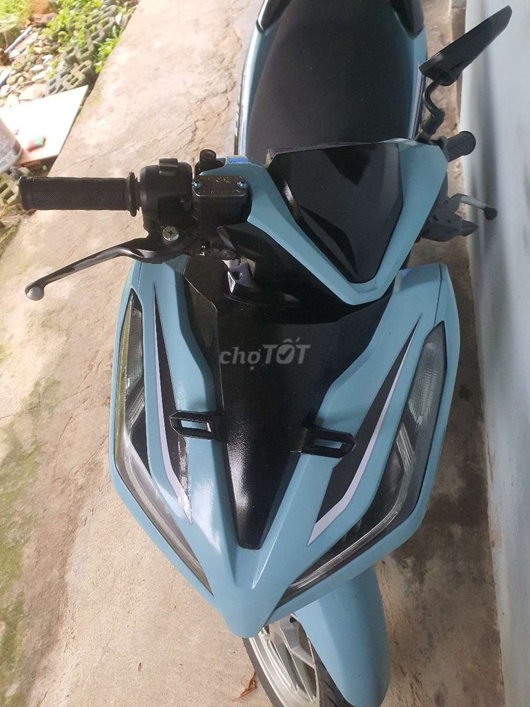 Фото 3: Honda Vario 125 2021 сине-черный