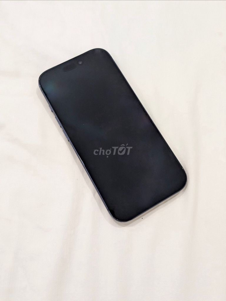 Фото 2: Apple iPhone 17 Pro 256GB темно-синий б/у