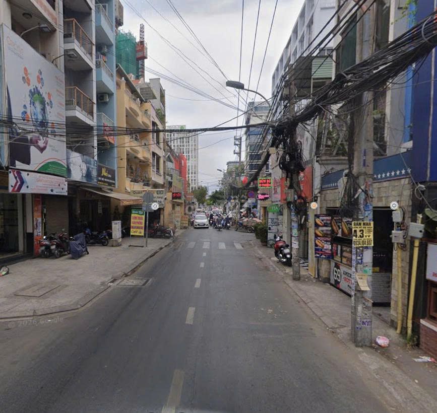Фото 3: Есть лифт, фасад Nguyễn Trọng Tuyển 240м2, 3 этажа, рядом с Nguyễn Văn Trỗi
