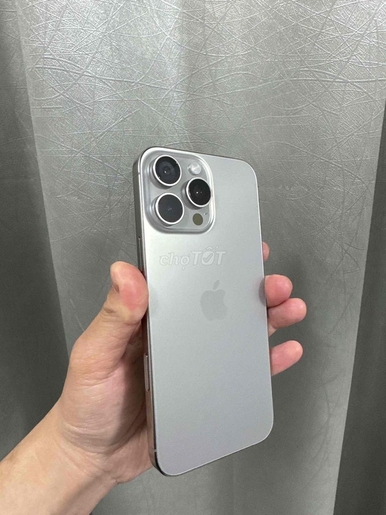 Фото 2: Apple iPhone 16 Pro Max 256GB, аккумулятор оригинальный 93%