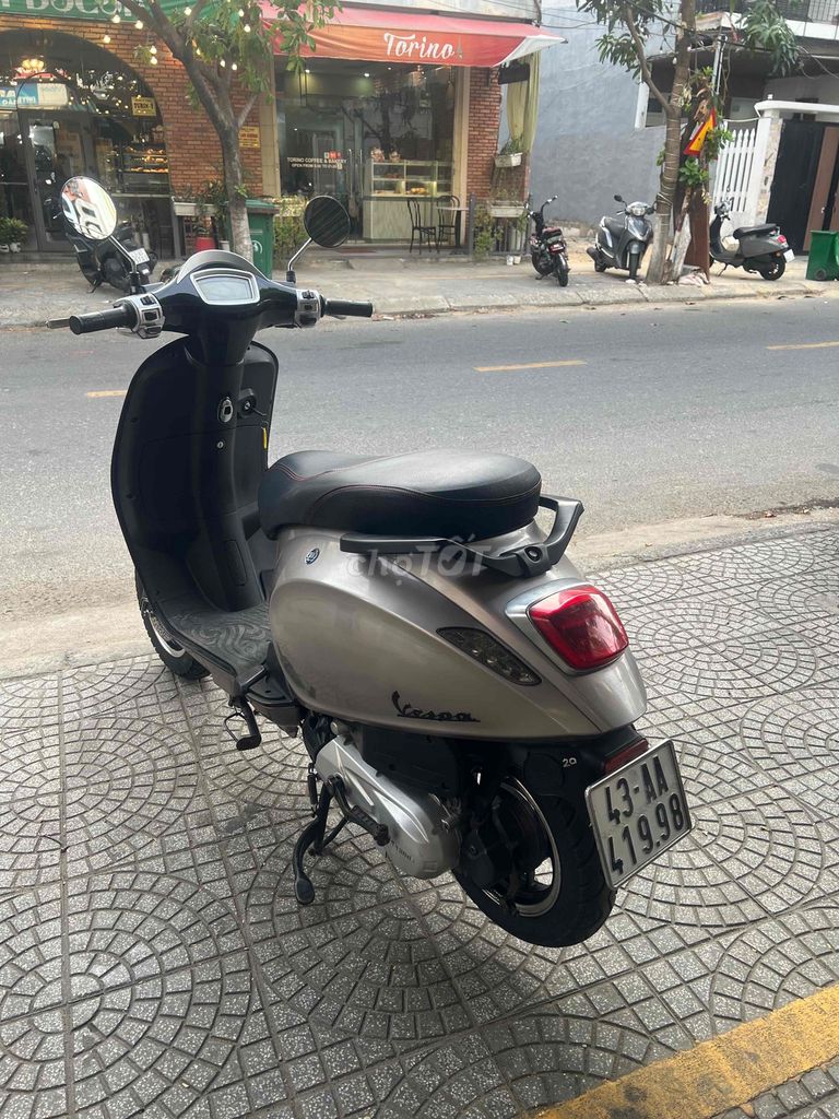 Фото 2: Piaggio Vespa Sprint 50cc Серебристый