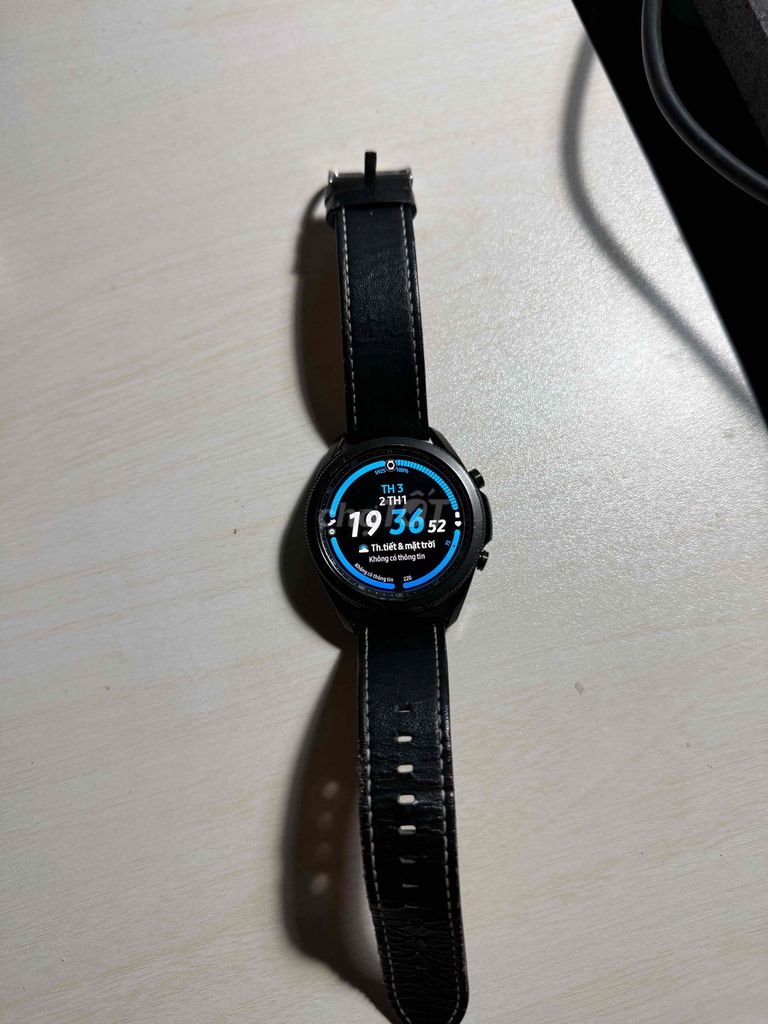 Фото 2: Samsung Galaxy Watch 3 Кожаный ремешок черный