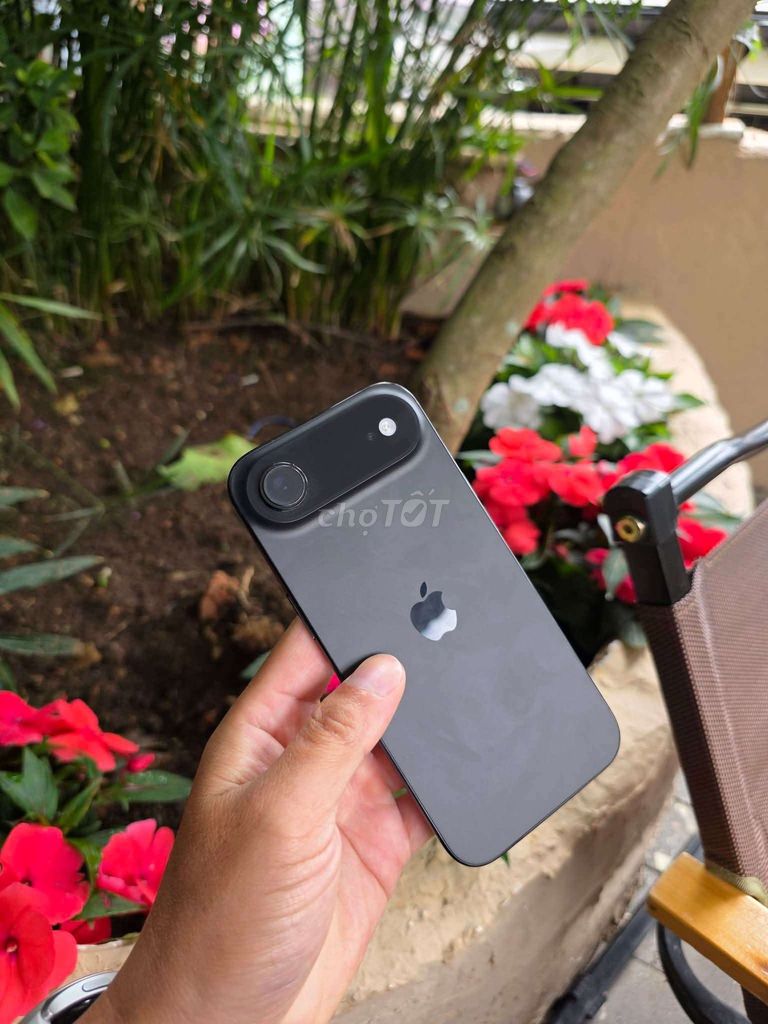 Apple iPhone 17 Air 256GB продаётся или обмен