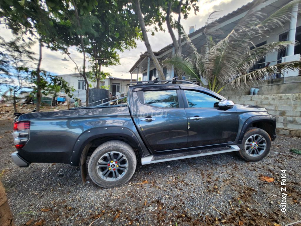 Фото 3: Mitsubishi Triton 2021 1 cầu Xám 61000km