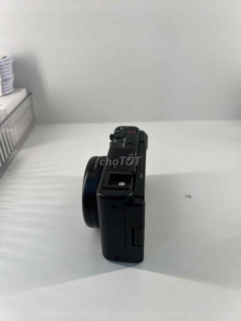 Цифровая камера Sony ZV-1 черная