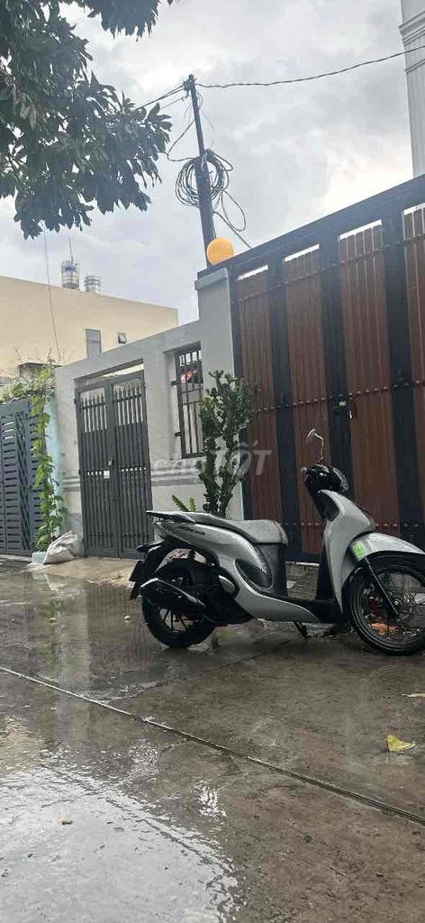 Сдаётся дом площадью 150 м², переулок для грузовиков, 9 млн, новый, никто не жил, подходит для шитья