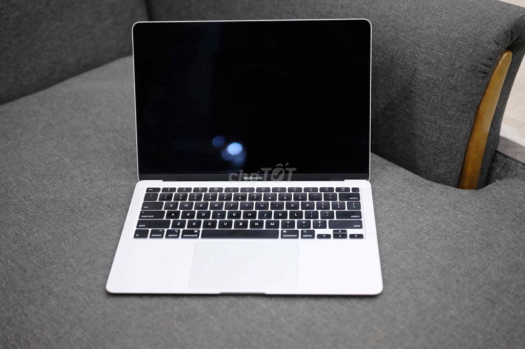 Apple MacBook Air M1 8GB/256GB Silver 99%