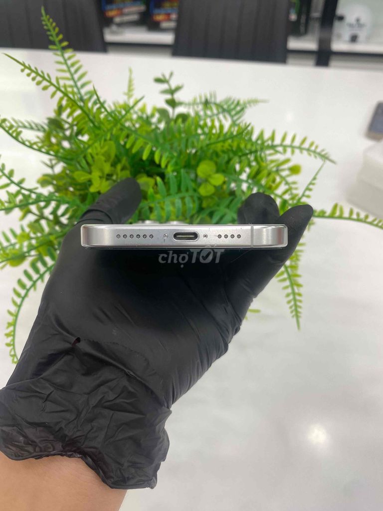 Фото 3: Apple iPhone 16 Pro Max 256GB Белый уцененный