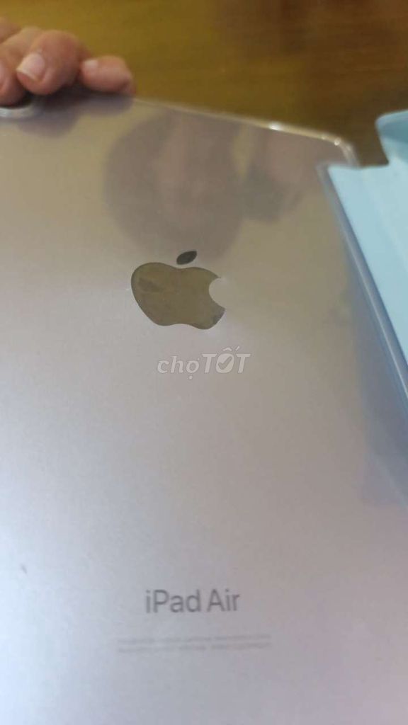 Фото 2: Apple iPad Air 11 inch M2 золотистый, б/у