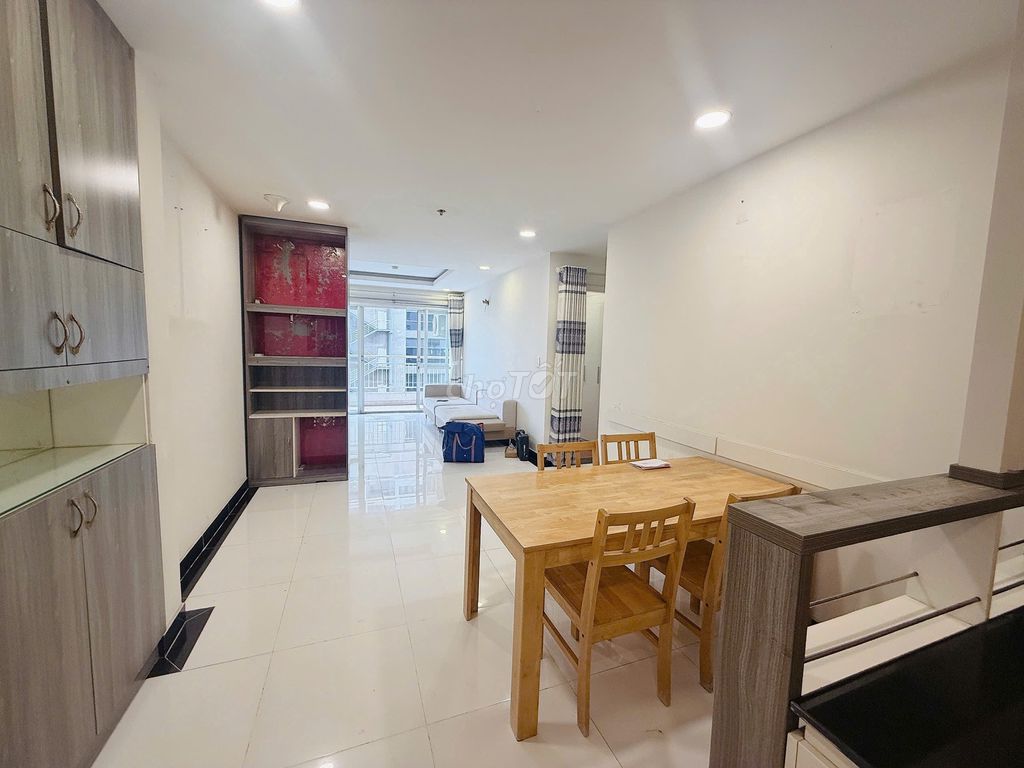 Продаётся квартира Giai Việt - Tạ Quang Bửu, квартал Chánh Hưng, район 8