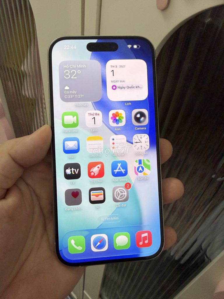 Фото 3: Apple iPhone 15 Pro 256GB Международная версия, золотой, США, 99%
