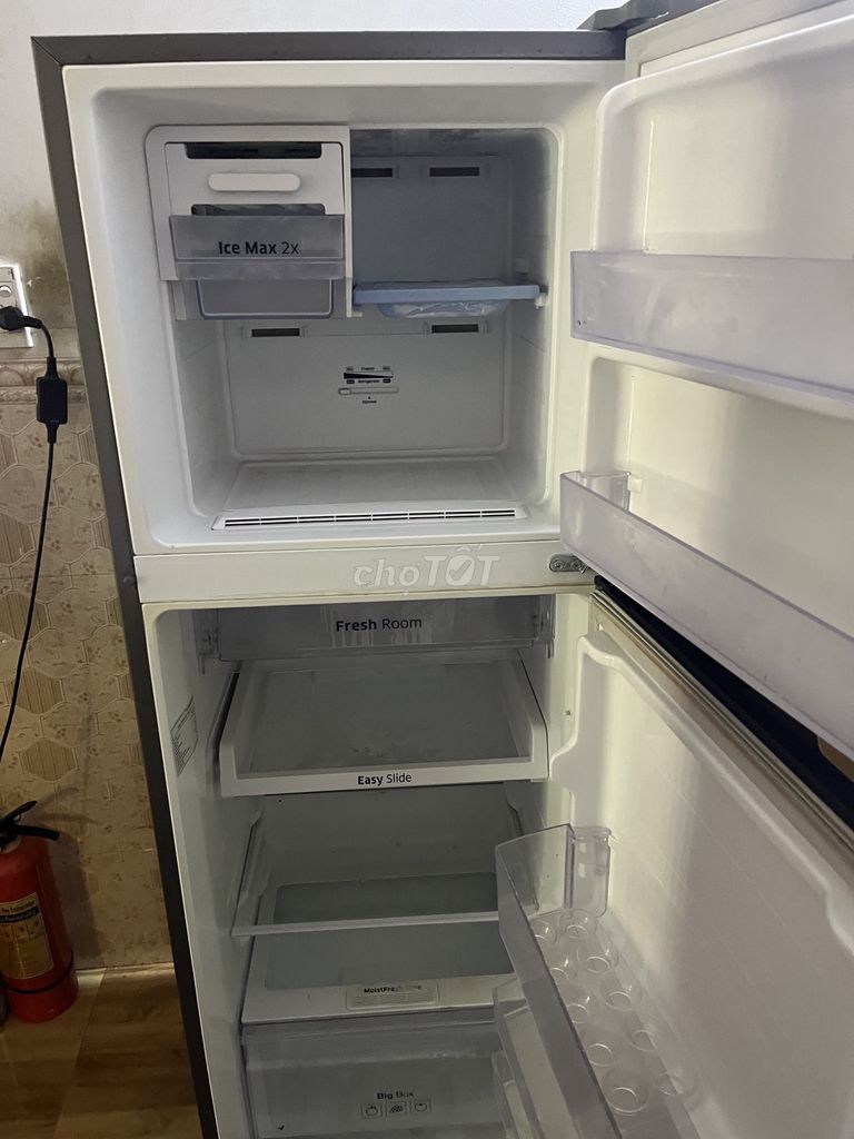 Холодильник Samsung RT25FARBDSA 255L, Таиланд