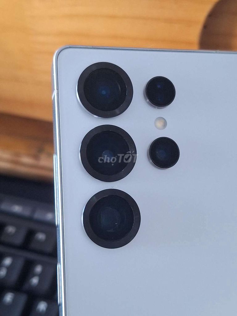 Фото 2: Samsung S25 Ultra 12GB/256GB белый 99%